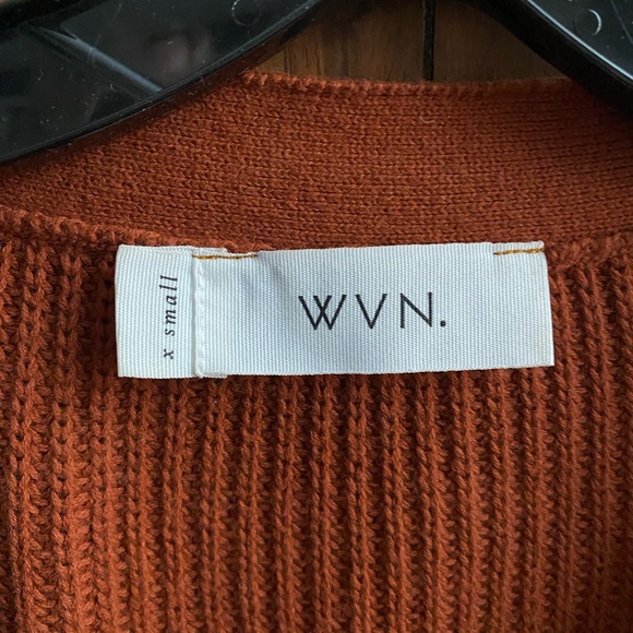 Shop WVN oversized cardigan in gingerbread - Picture 3 of 5